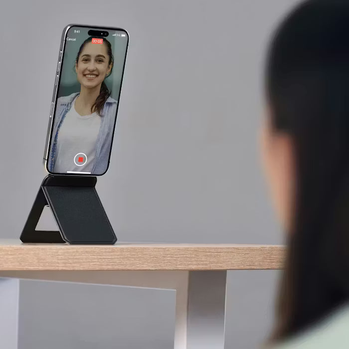 Magnetic Tripod Card Holder